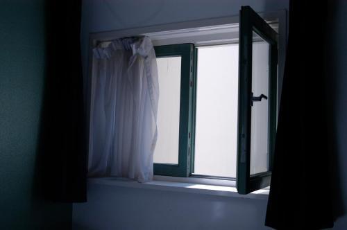 Rembrandt Square Hotel Room Type - Triple Room with Shared Bathroom