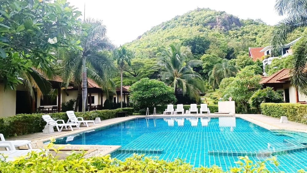 La Mer Samui Resort - Tap to explore photos