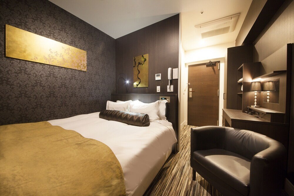 Centurion Hotel Grand Akasaka Room Type - Standard Queen Room - Non-Smoking (1 Queen Bed)