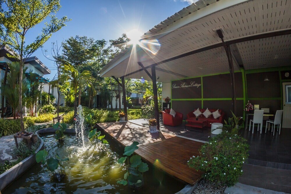 Baan Armeen Cottage - Tap to explore photos