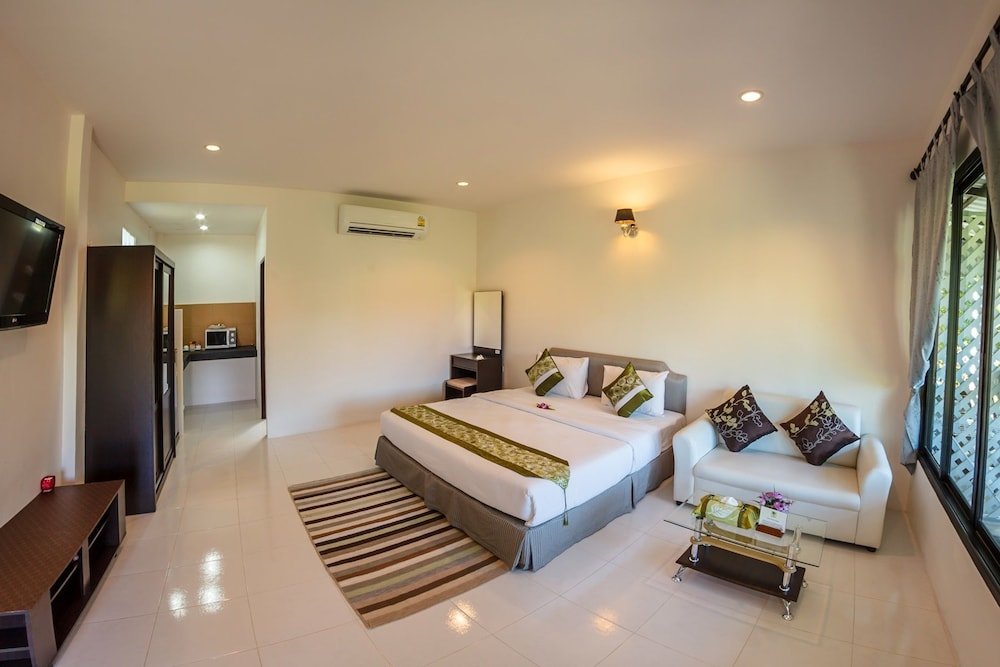 Baan Armeen Cottage - Tap to explore photos