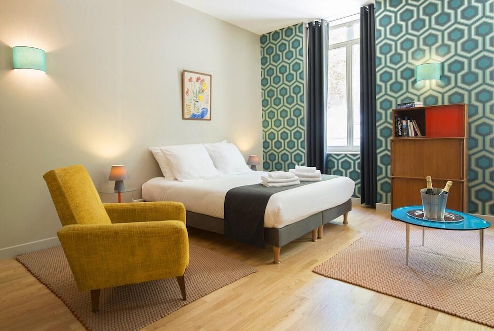 Hôtel Helzear Champs Elysées Room Type - Junior Suite