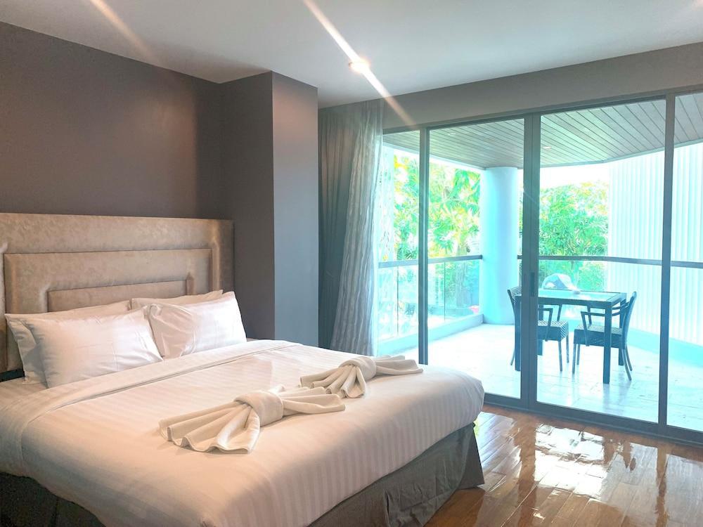 The Regent Phuket Bangtao Beach Room Type - Standard Room, 1 Bedroom