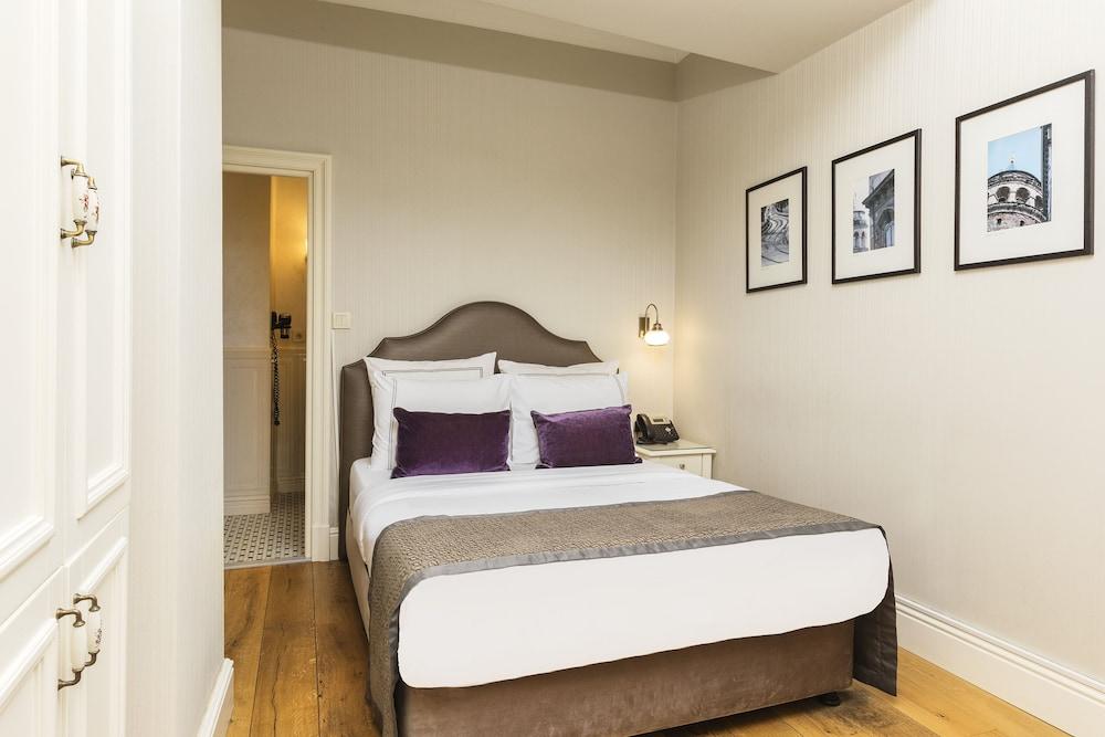 Meroddi Galata Mansion Room Type - Comfort Double Room