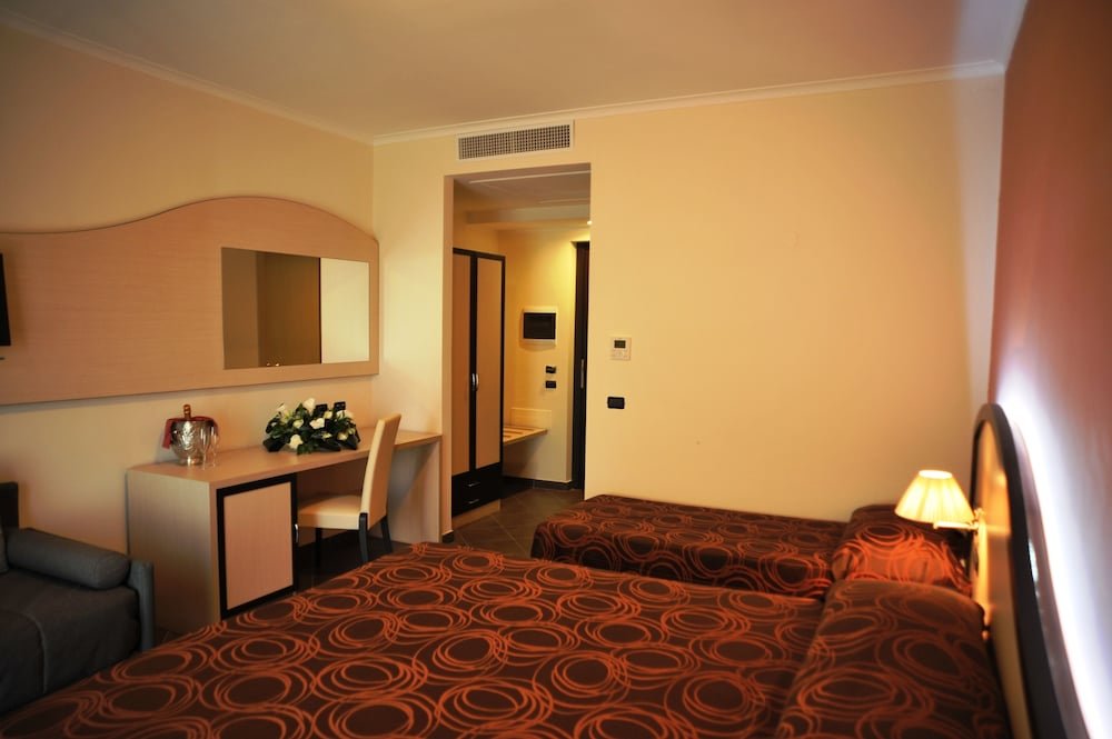 Hotel Ristorante Villa Icidia Room Type - Quadruple Room