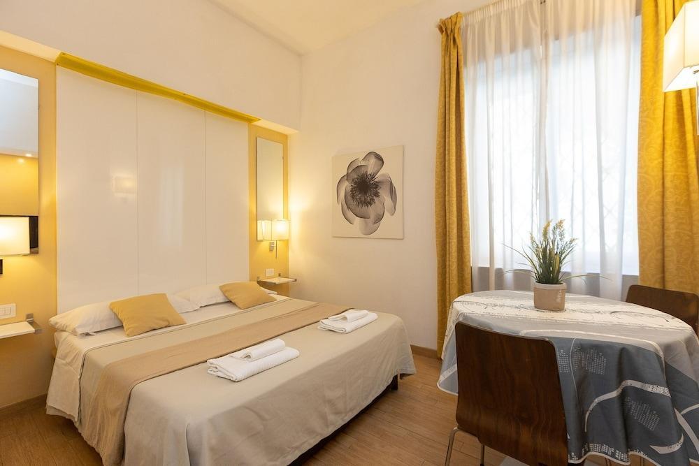 InternoUno Room Type - Family Condo