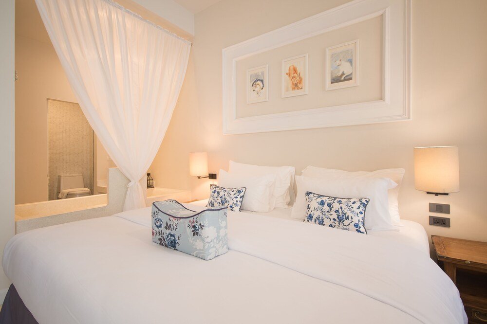 Little Nyonya Hotel - Tap to explore photos