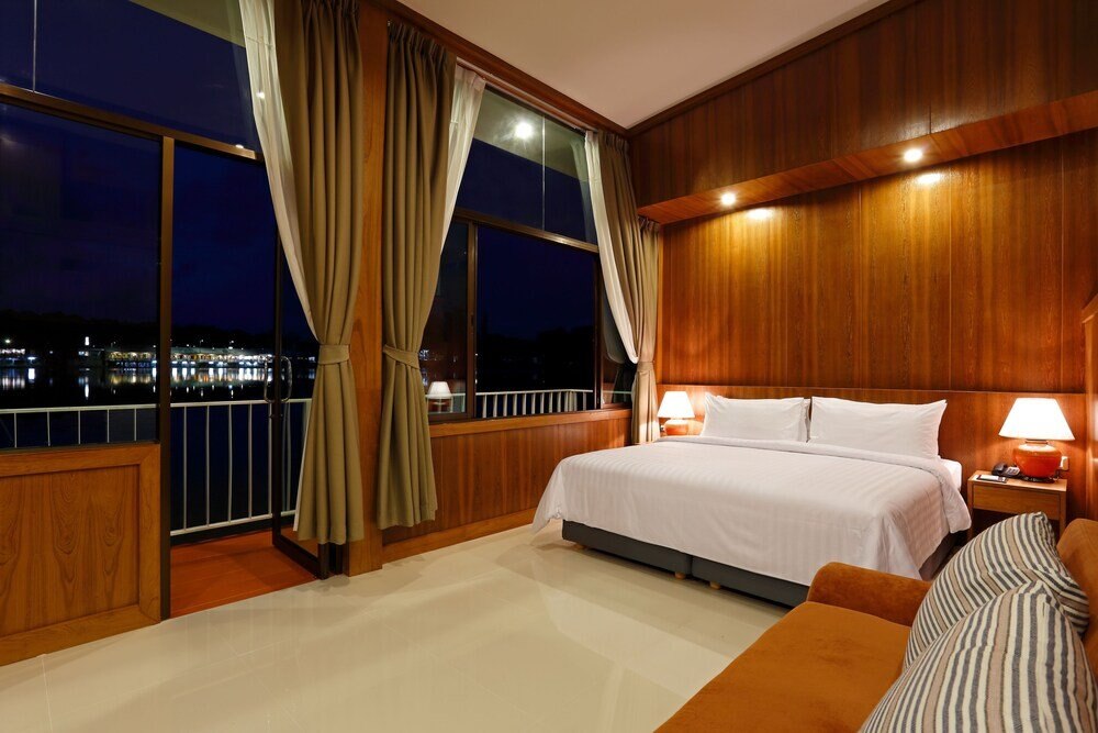 Chabana Resort Room Type - Suite with Lake View