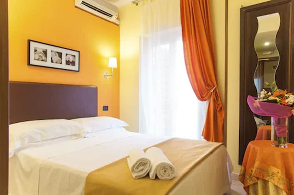 Hotel Tuscolana Room Type - Small Double Room