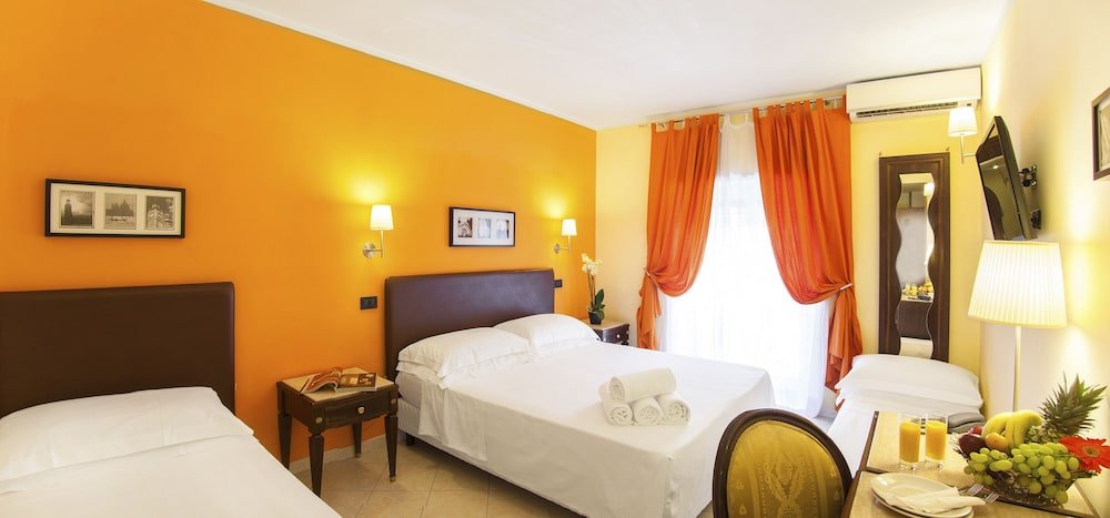 Hotel Tuscolana Room Type - Quadruple Room