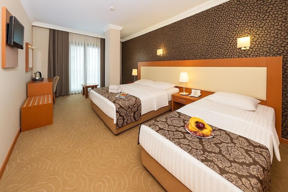 Grand Hotel Avcilar - Tap to explore photos