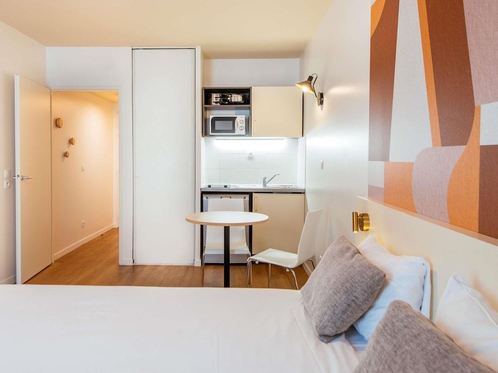 Aparthotel Adagio access Paris Asnieres - Tap to explore photos