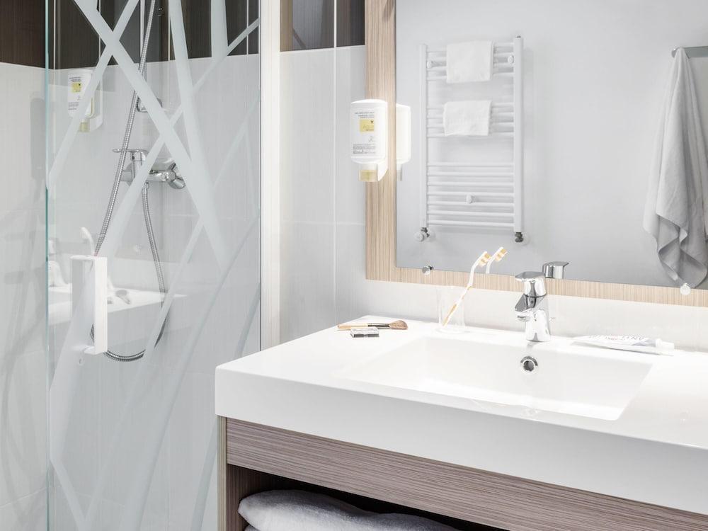 Aparthotel Adagio access Paris Clichy Room Type - Studio, 1 Double Bed