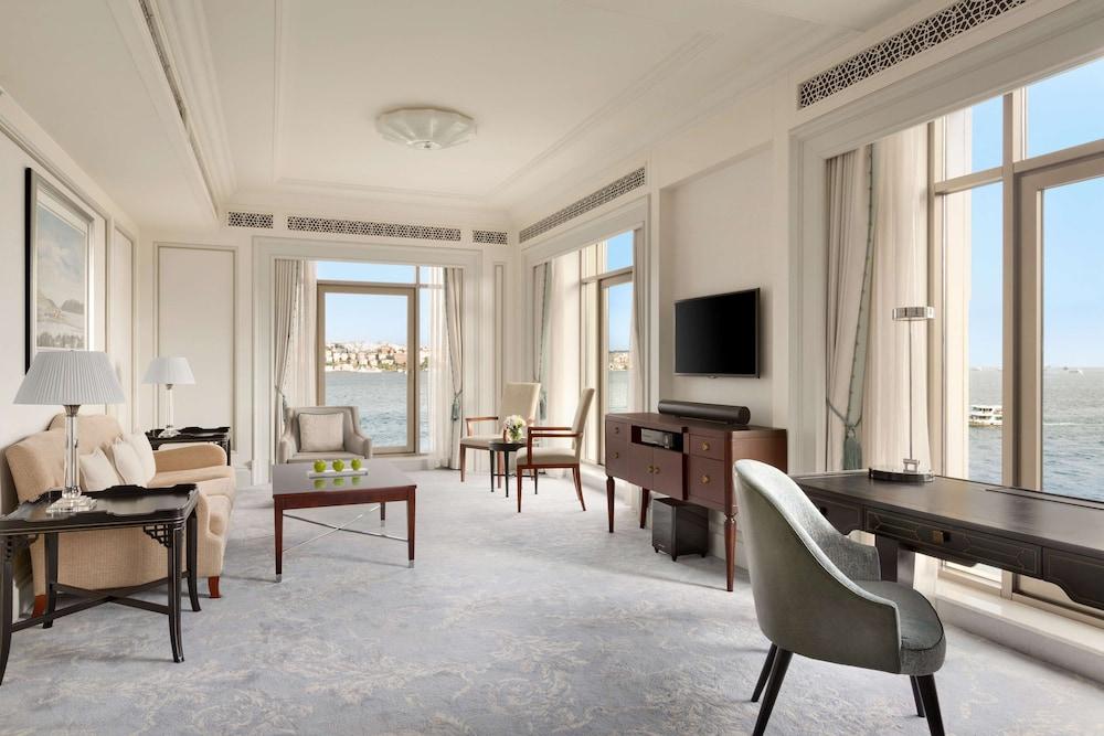Shangri-La Bosphorus Istanbul Room Type - Deluxe Bosphorus Suite