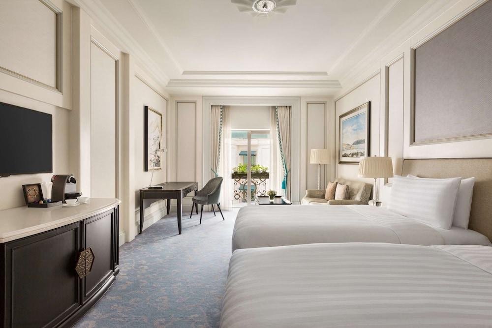 Shangri-La Bosphorus Istanbul Room Type - Deluxe Room Twin