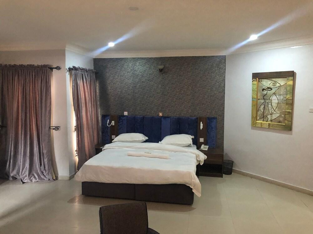 Solitude Hotel Victoria Island Room Type - Standard Room
