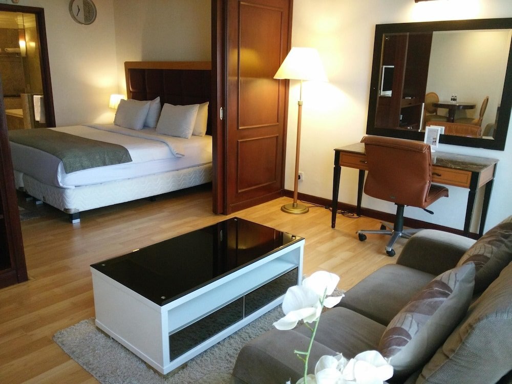 Times Private Serviced Suites Room Type - Premier Suite