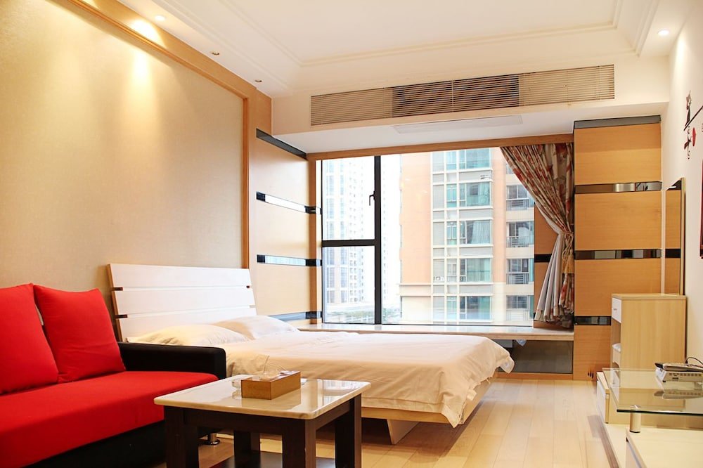 Private-enjoyed home HuiFeng Apartment Hotel - Tap to explore photos