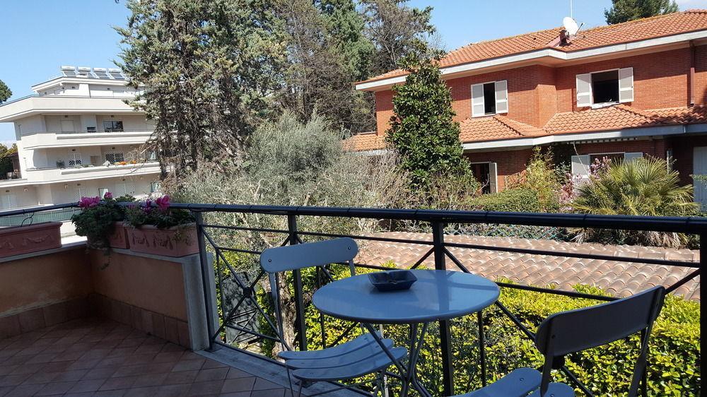 Aurelia Garden Gold B&B
