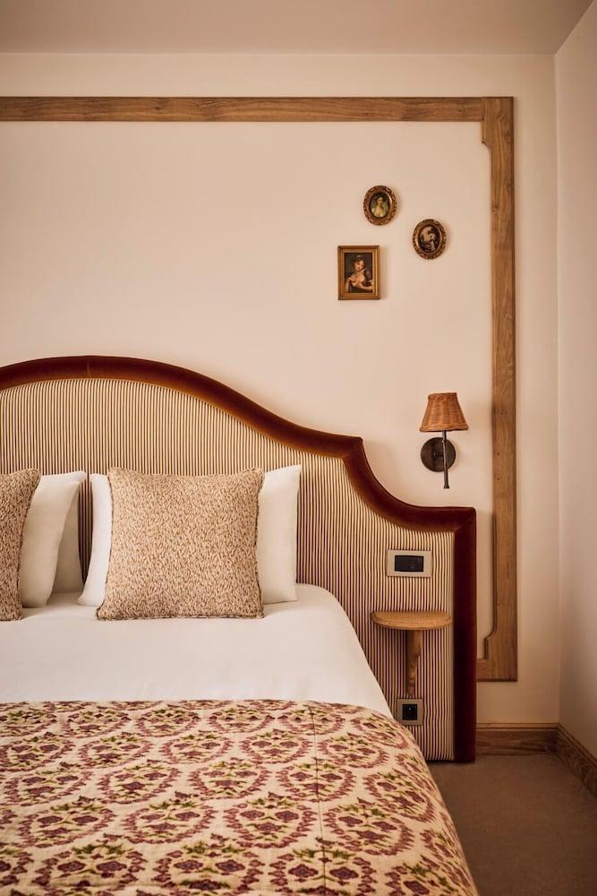 Hôtel Maison Monceau Room Type - Superior Double Room, Balcony