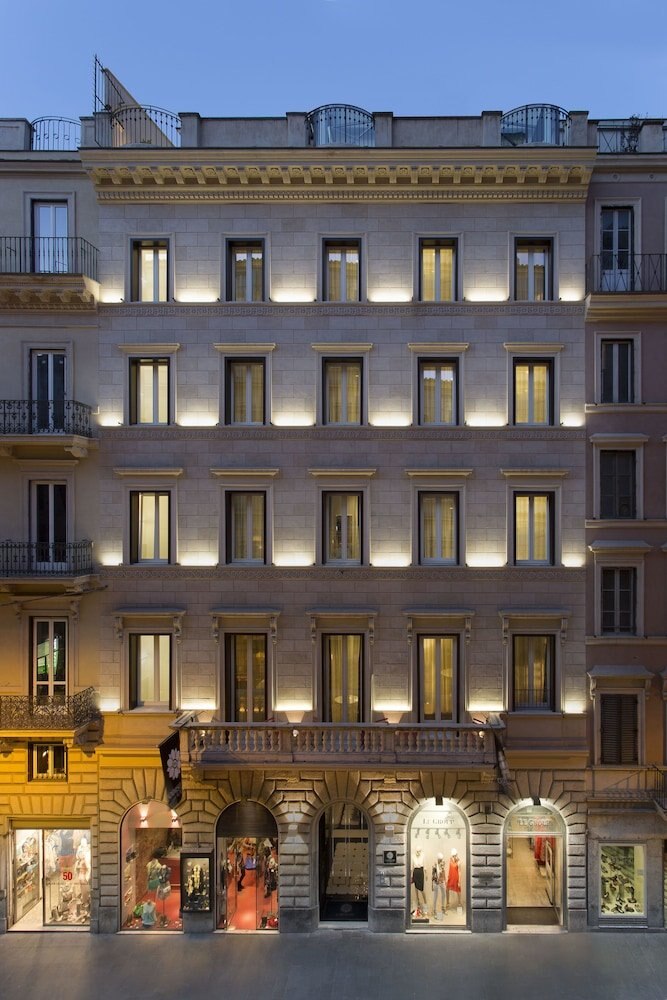 Corso 281 Luxury Suites Roma - Tap to explore photos