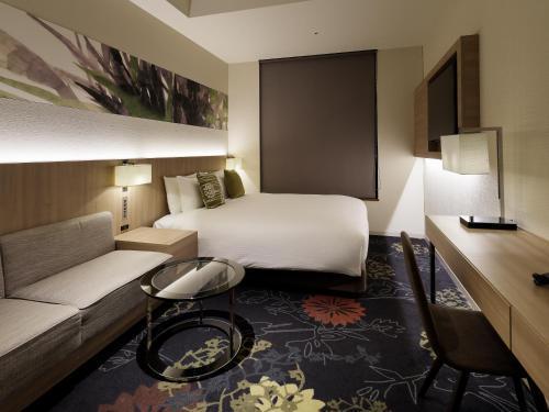 Millennium Mitsui Garden Hotel Tokyo/Ginza Room Type - Standard Queen Room with Shower