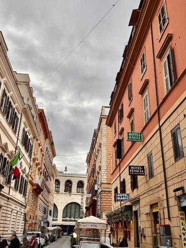 Hotel Fenicia Room Type - Triple Room with Balcony Hotel Fenicia Room Type - Triple Room with Balcony