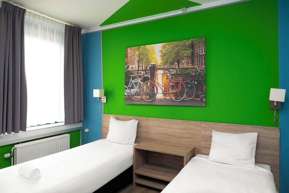Amsterdam Teleport Hotel Room Type - Economy Twin Room