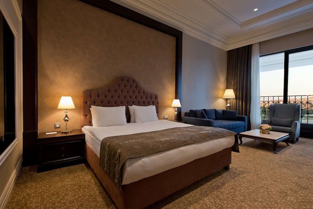 Vialand Palace Hotel Room Type - Deluxe Suite (Double French ) Vialand Palace Hotel Room Type - Deluxe Suite (Double French )