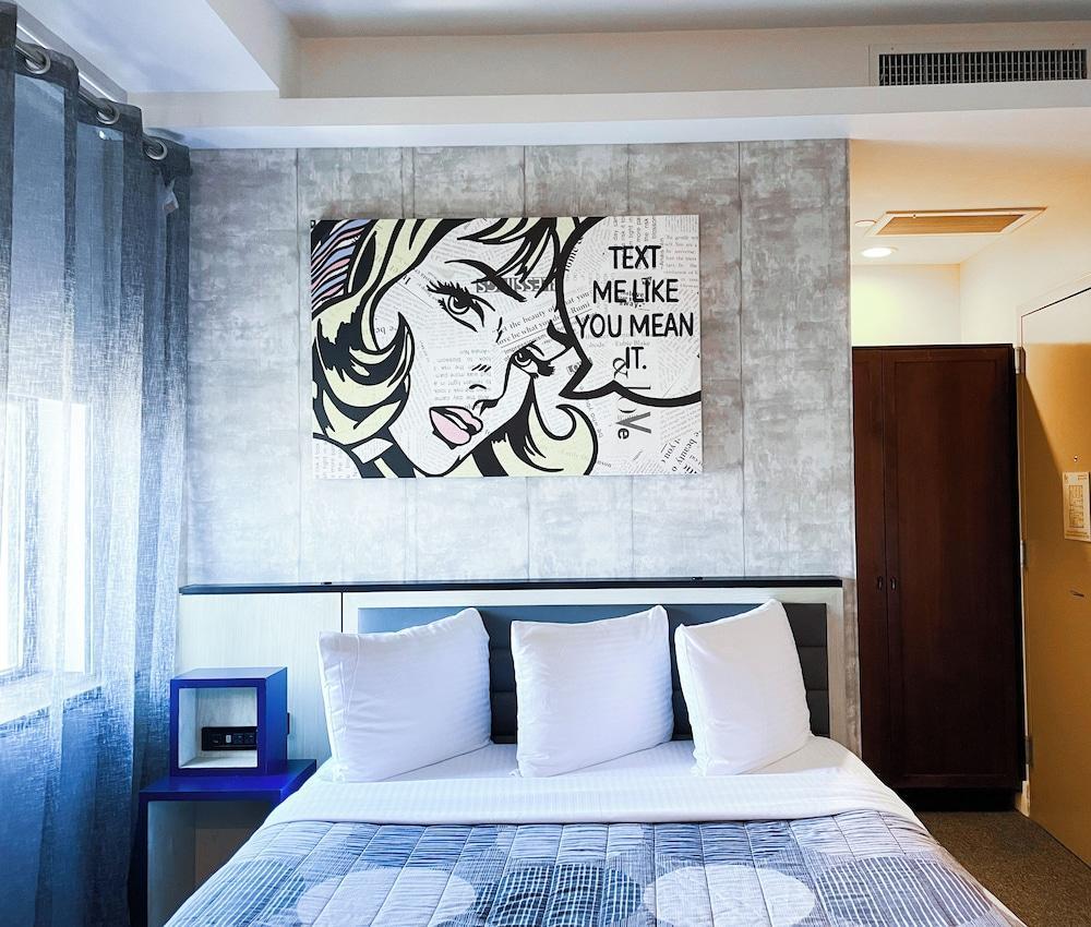 Leon Hotel LES Room Type - Superior Queen