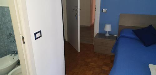 Domina Romae B&B Room Type - Triple Room with Private Bathroom