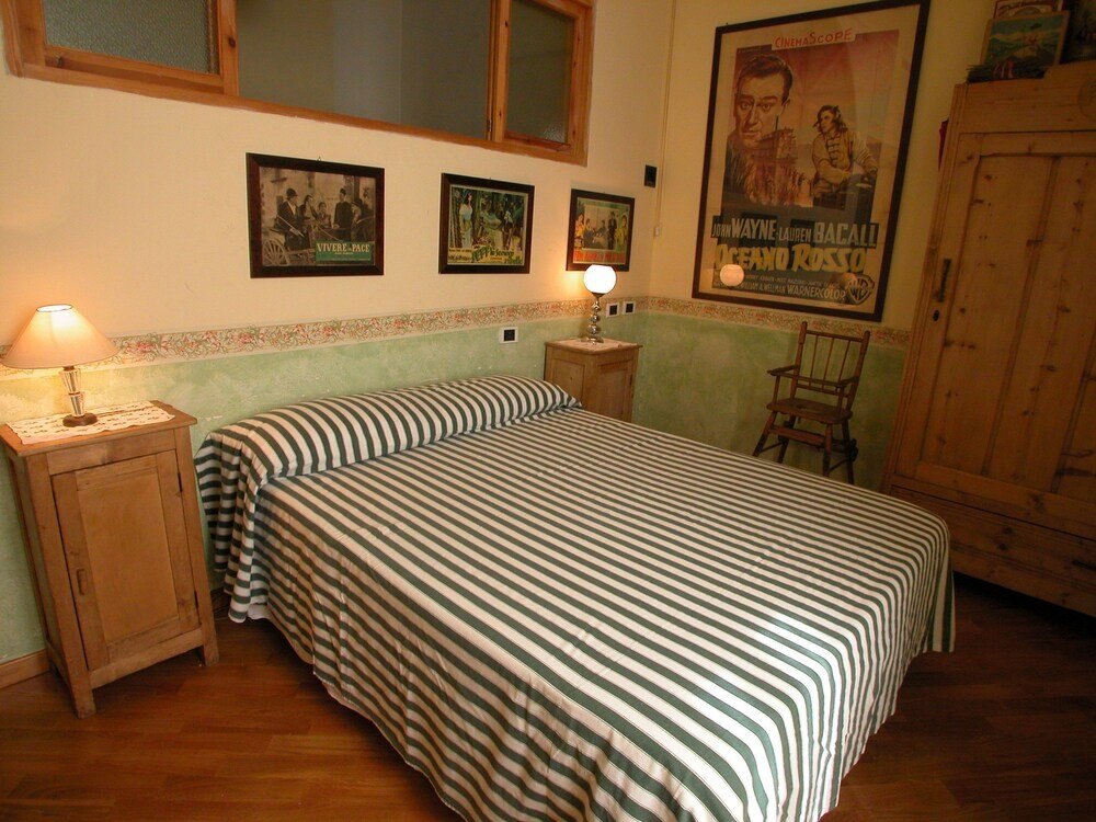 Vacanze Romane Bed & Breakfast - Tap to explore photos