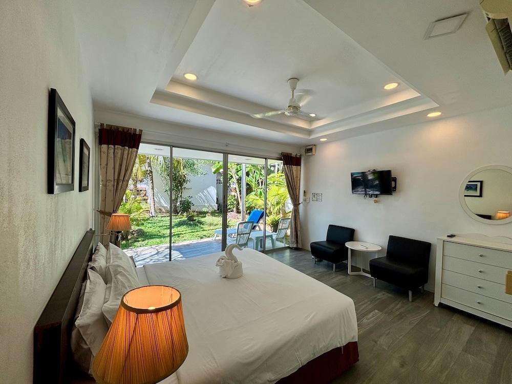 Garden Home Kata Room Type - Deluxe Room, Pool View