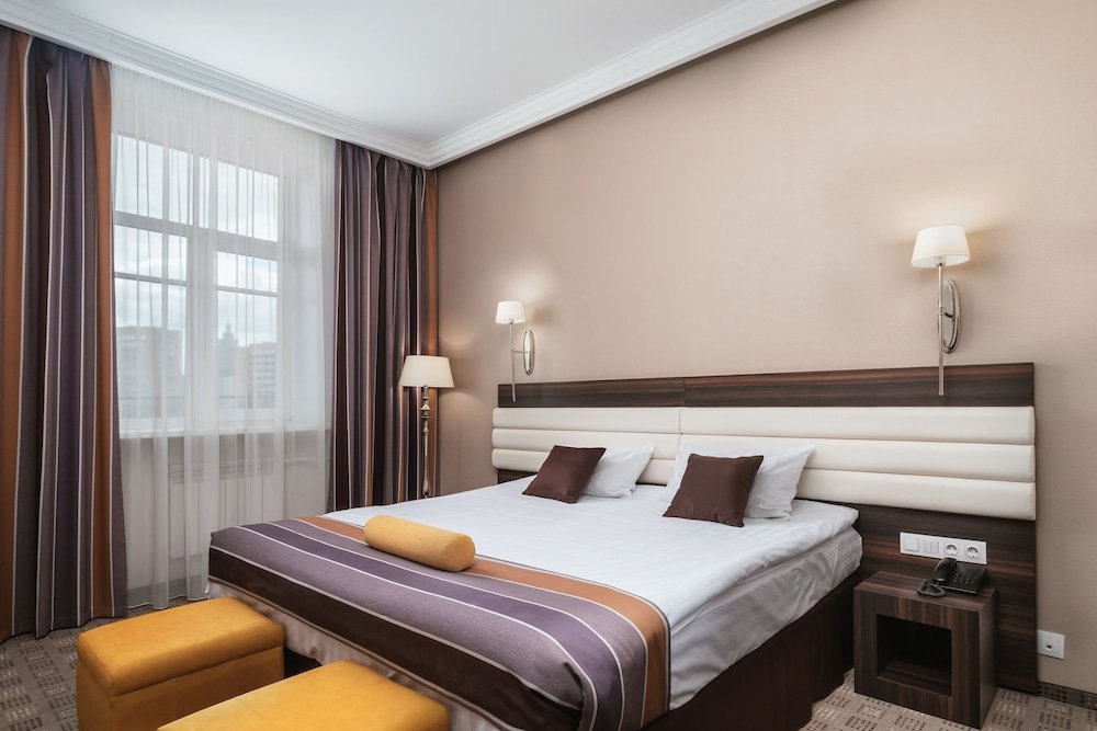 Slavyanka Hotel