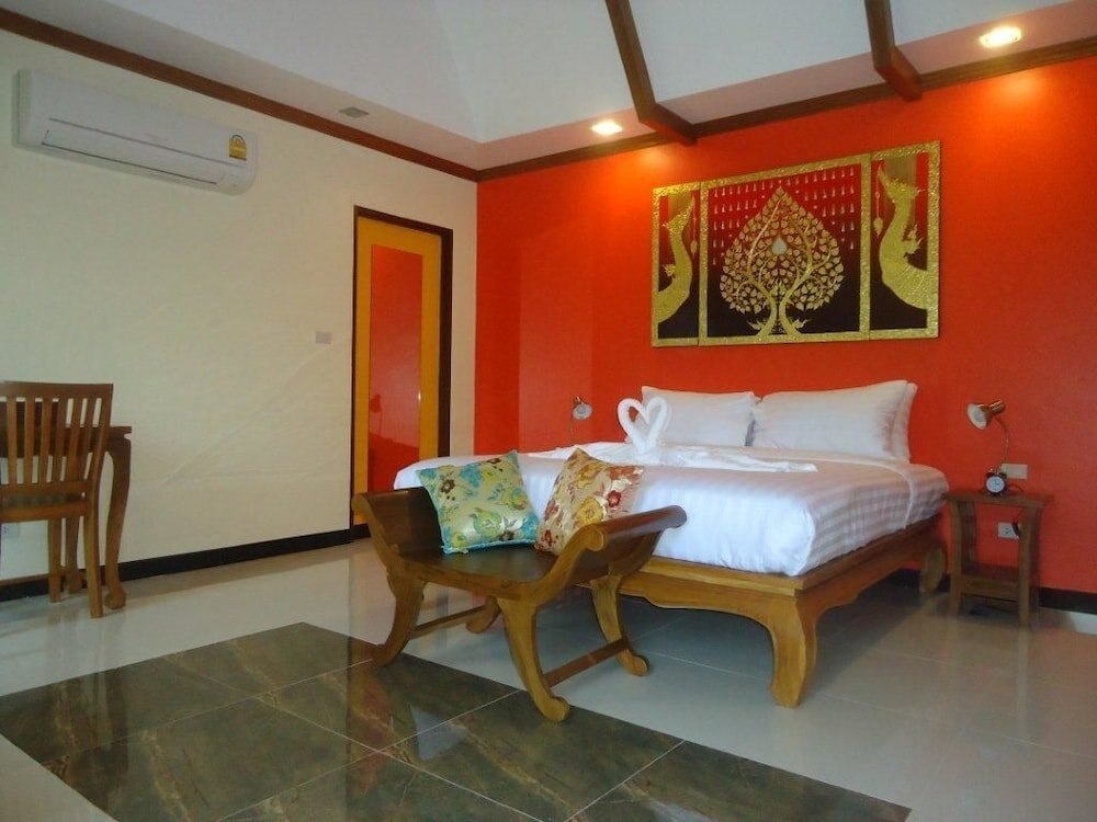 Villa Angelica Phuket - Baan Malinee - Tap to explore photos