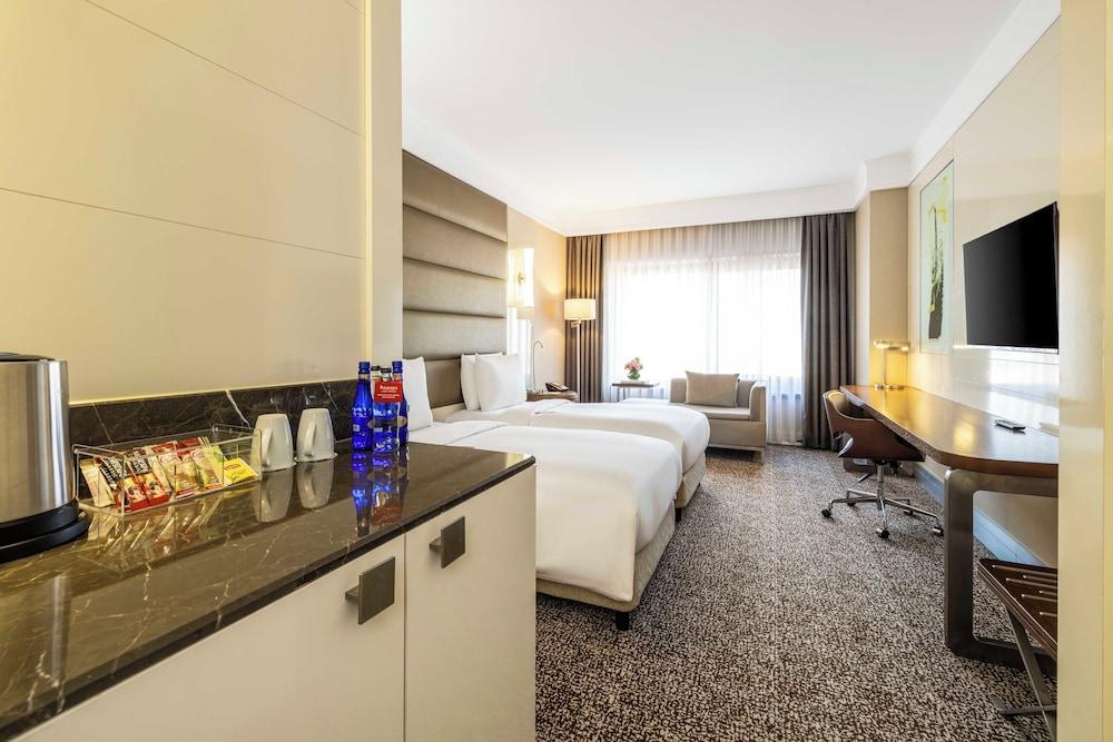 Ramada Plaza by Wyndham Istanbul Tekstilkent Room Type - 2 Twin Beds, Deluxe Room, City View, Smoking Ramada Plaza by Wyndham Istanbul Tekstilkent Room Type - 2 Twin Beds, Deluxe Room, City View, Smoking