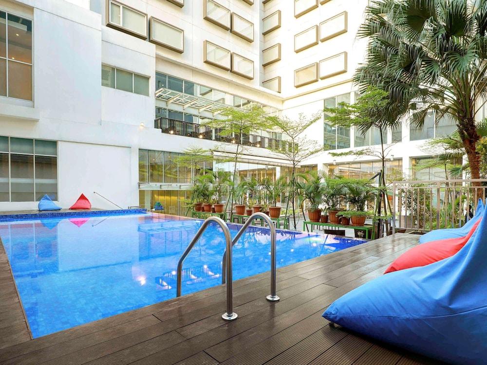 ibis Styles Jakarta Gajah Mada Hotel - Tap to explore photos