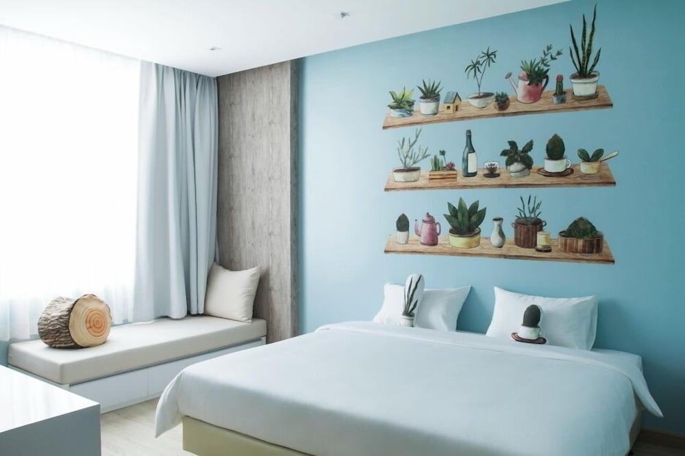 Beat Hotel Bangkok Room Type - Deluxe King Room Beat Hotel Bangkok Room Type - Deluxe King Room