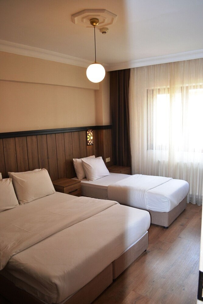 Istanbul Comfort Hotel Room Type - Standard Triple Room