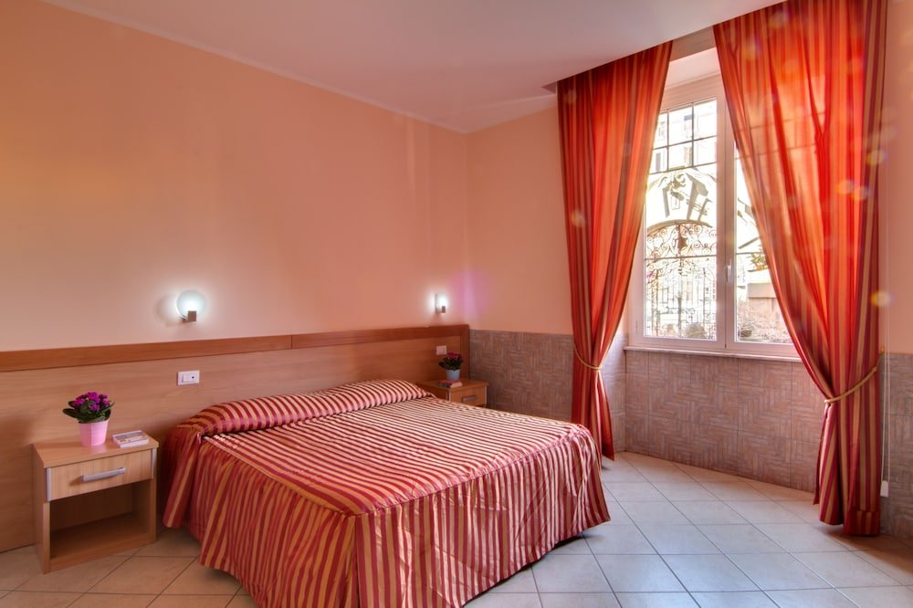 Palma Residences In Rome Room Type - Triple Room Palma Residences In Rome Room Type - Triple Room