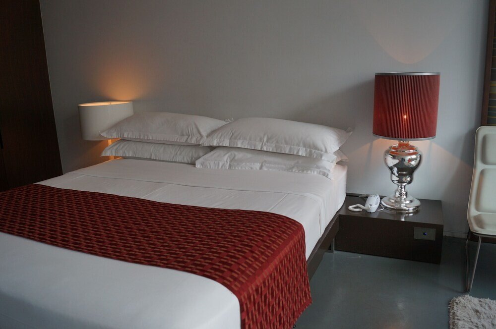 Valentine On George Room Type - Standard Suite, 1 King Bed