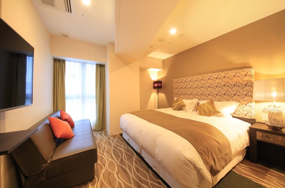Centurion Hotel Ikebukuro Room Type - Superior King Room -Non Smoking (1 King Bed) - Extrabed is from 3rd adult Centurion Hotel Ikebukuro Room Type - Superior King Room -Non Smoking (1 King Bed) - Extrabed is from 3rd adult