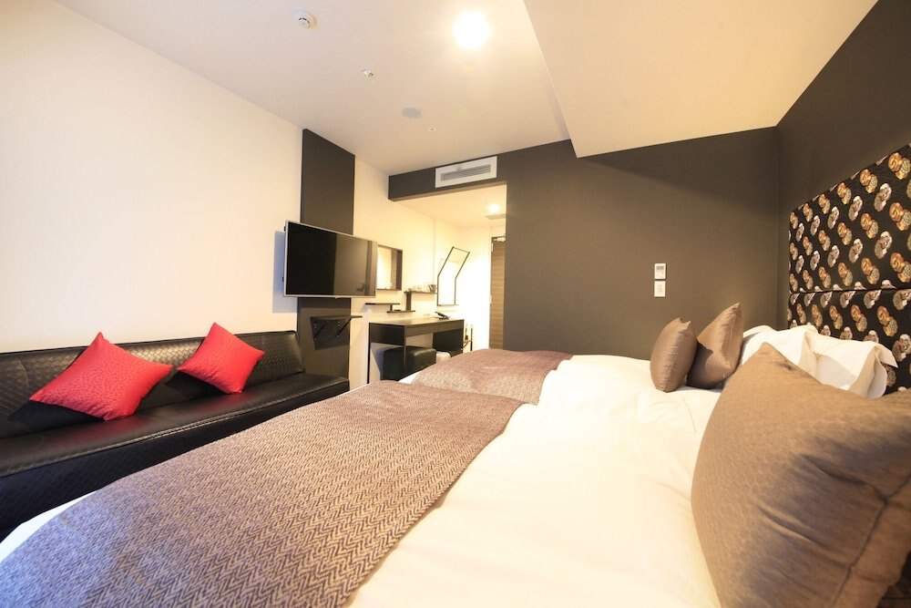 Centurion Hotel Ikebukuro Room Type - Superior Twin Room -Non Smoking (2 Semi-double Bed) - Extrabed is from 3rd adult Centurion Hotel Ikebukuro Room Type - Superior Twin Room -Non Smoking (2 Semi-double Bed) - Extrabed is from 3rd adult
