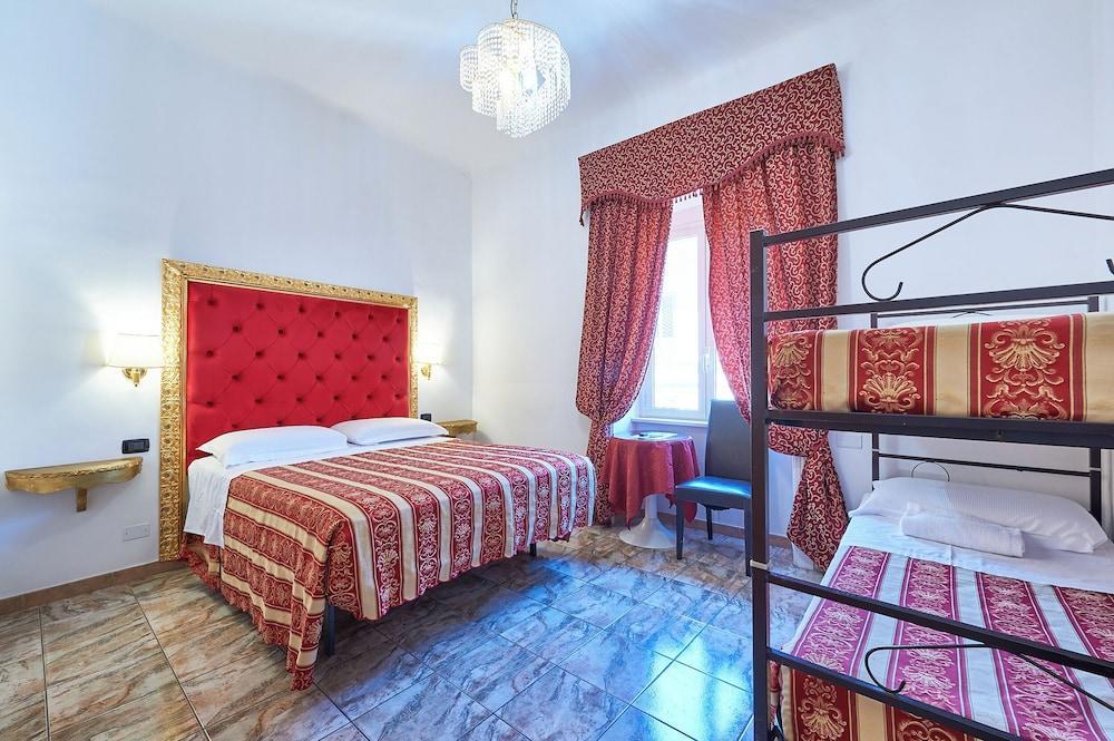 Virginia Hotel Room Type - Basic Quadruple Room Virginia Hotel Room Type - Basic Quadruple Room