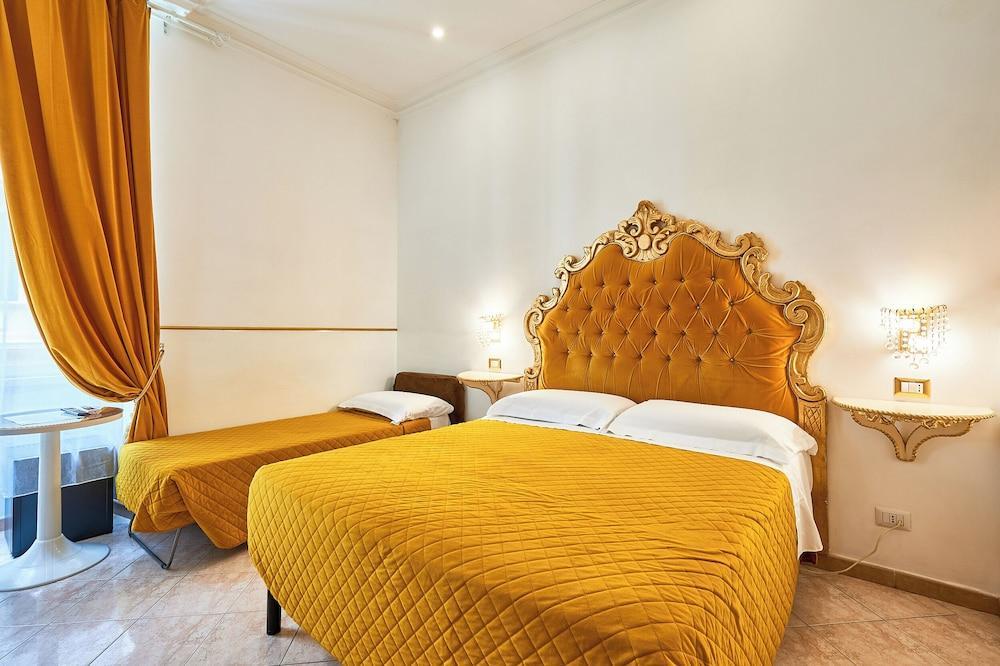 Virginia Hotel Room Type - Standard Triple Room Virginia Hotel Room Type - Standard Triple Room