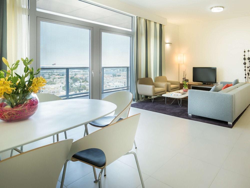 Aparthotel Adagio Abu Dhabi Al Bustan - Tap to explore photos