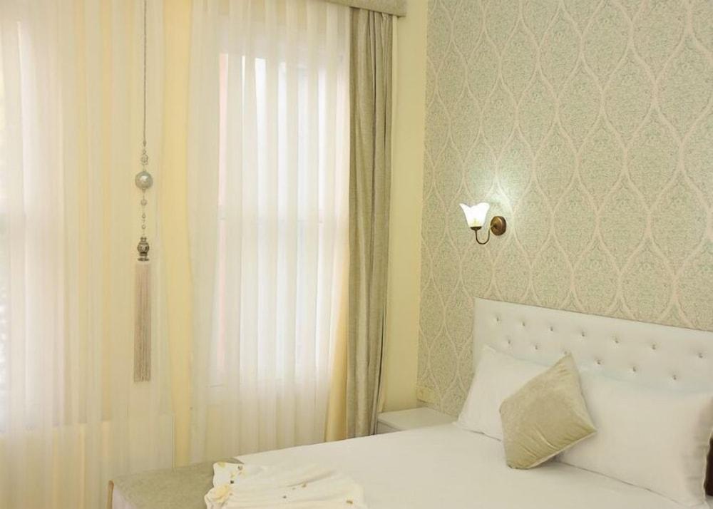 Dualis Hotel Room Type - Double or Twin Room Dualis Hotel Room Type - Double or Twin Room