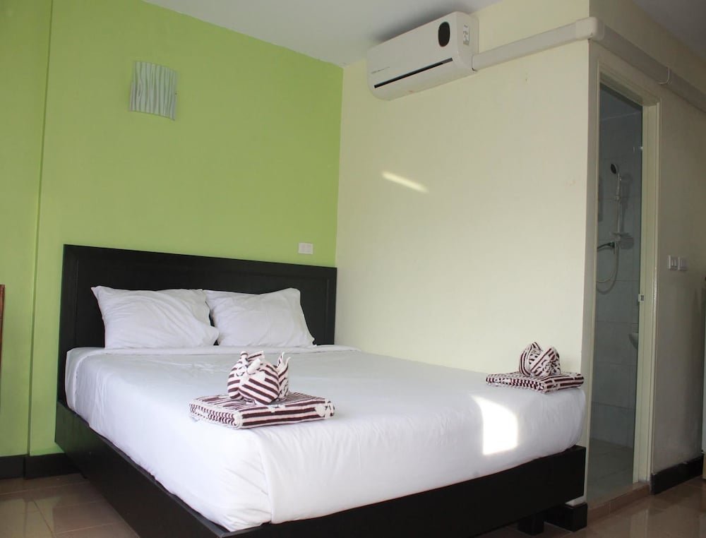 Rayaan Guest House - Tap to explore photos