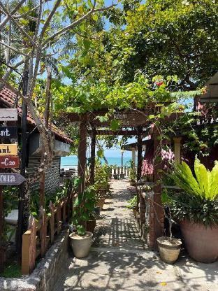 Sandy Beach Resort By Casa Loma - Tap to explore photos