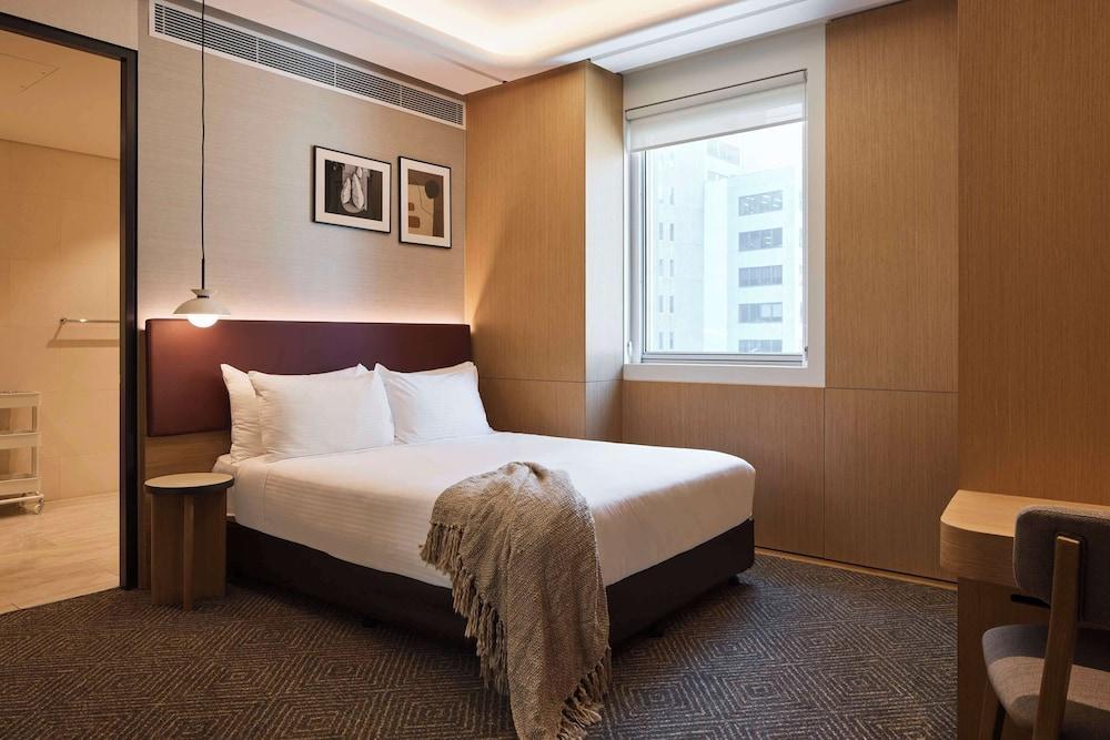 Rydges Australia Square Room Type - Room, 1 Queen Bed